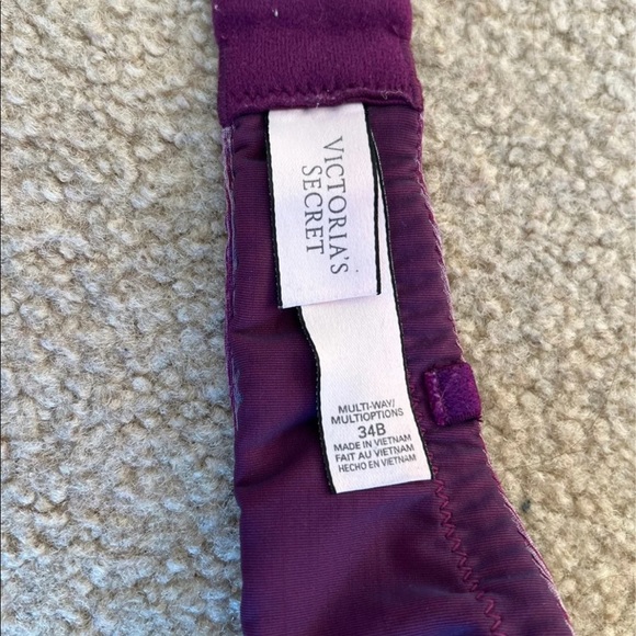 Victoria’s Secret Bra - Picture 3 of 3